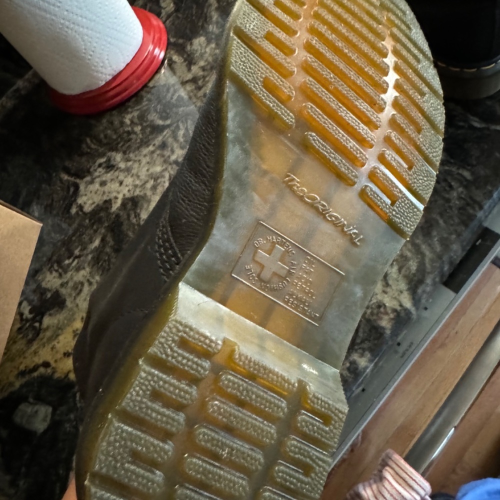 Dr. Martins - image 6